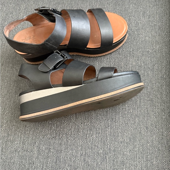 Naturalizer Black Leather Sandals - Picture 2 of 3